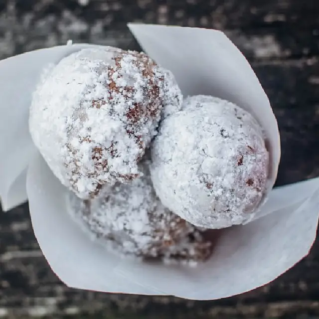 zeppole